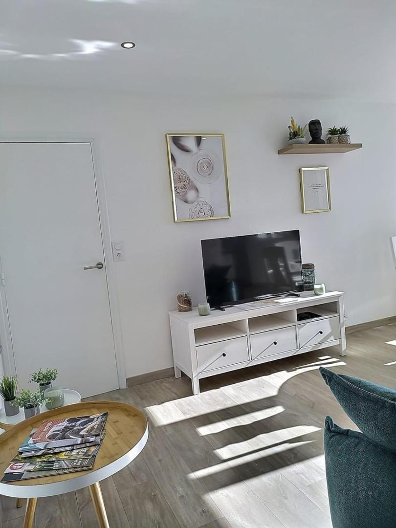 Le Voltaire - Balcon - 2 Chb - 3 Lits - 2 Min Gare Et Cente-Ville - Mon Groom Troyes Dış mekan fotoğraf